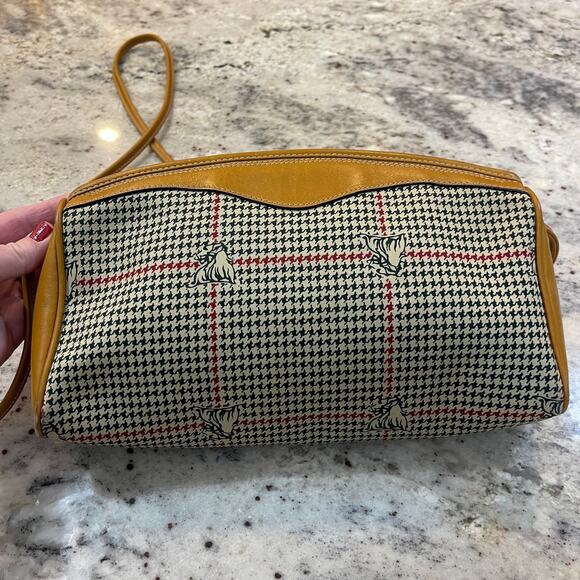 Mark Cross Vintage Crossbody Pocketbook - Picture 3 of 5